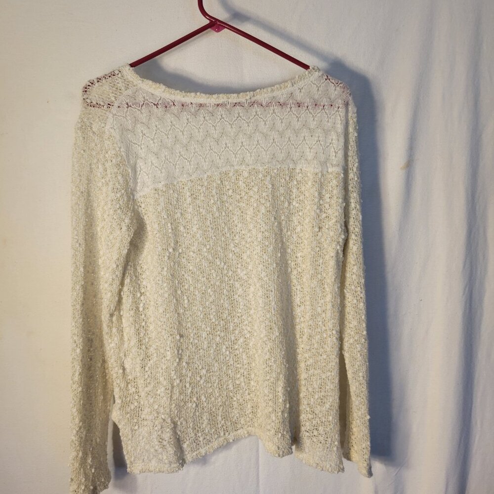 Women Aeroostle Blouse Size Large White with Gold Sparkles -- ITEM #1682 - Picture 2 of 2